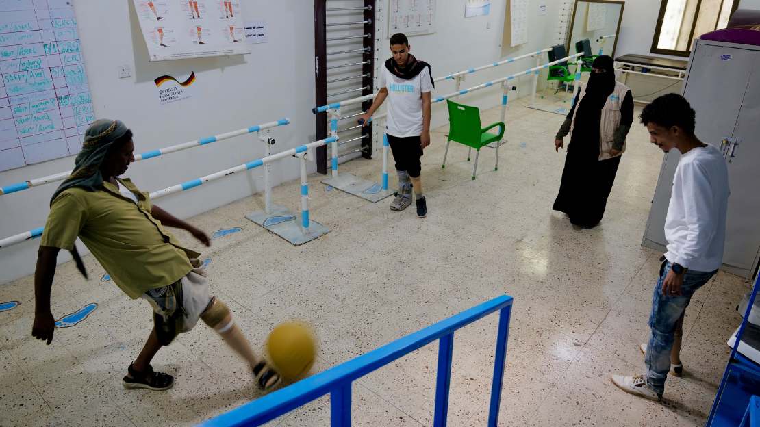 Jemen: Fußballspielen auf Prothesen