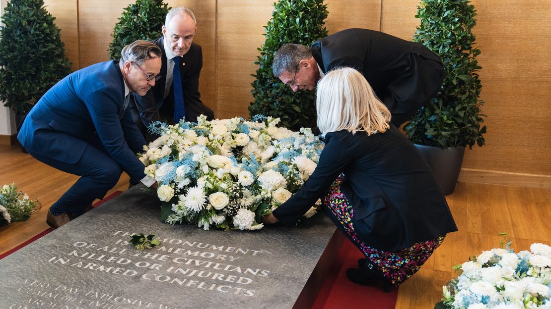 Einweihung des Mahnmals in Wien am 1. Oktober 