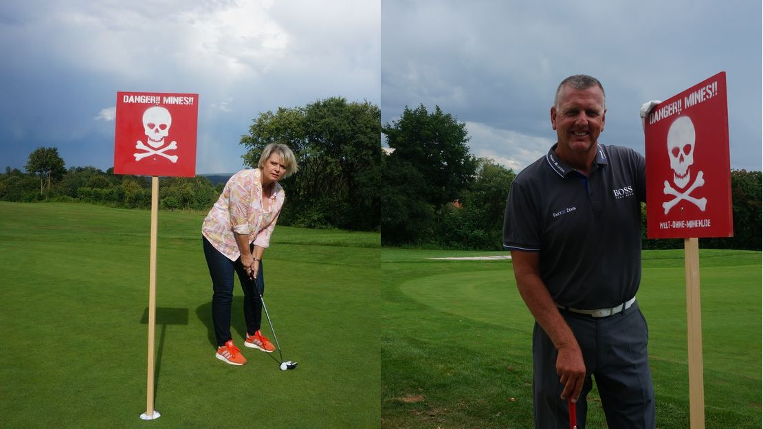 Andrea Spatzek und Mark Stevenson beim Golfspielen auf dem künstlichen Minenfeld