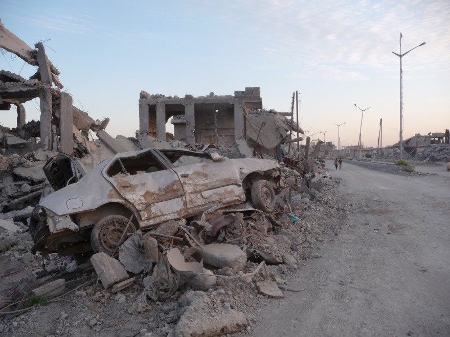Bild aus Kobane (Syrien) nach schweren Bombenangriffen 2016 