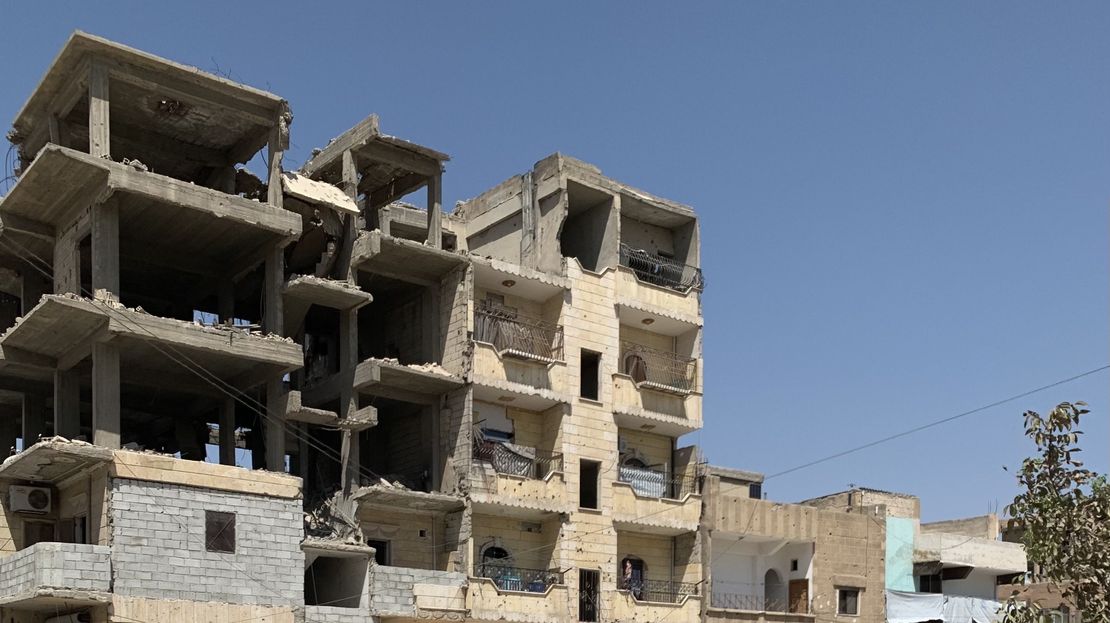Ein leerstehendes, zerfallendes Wohngebäude in Syrien.