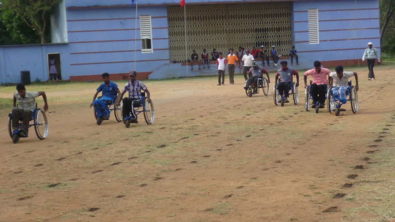Rollstuhlrennen in Sri Lanka