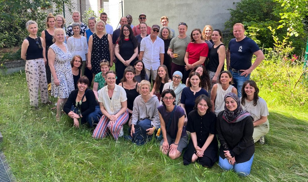 Ein Teil unseres deutschen Teams, bei einem Workshop im Grünen.